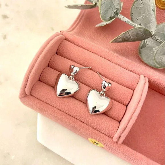 925 Sterling Silver Heart Dangle Drop Earrings Minimalist Heart Earrings - Picture 4 of 5